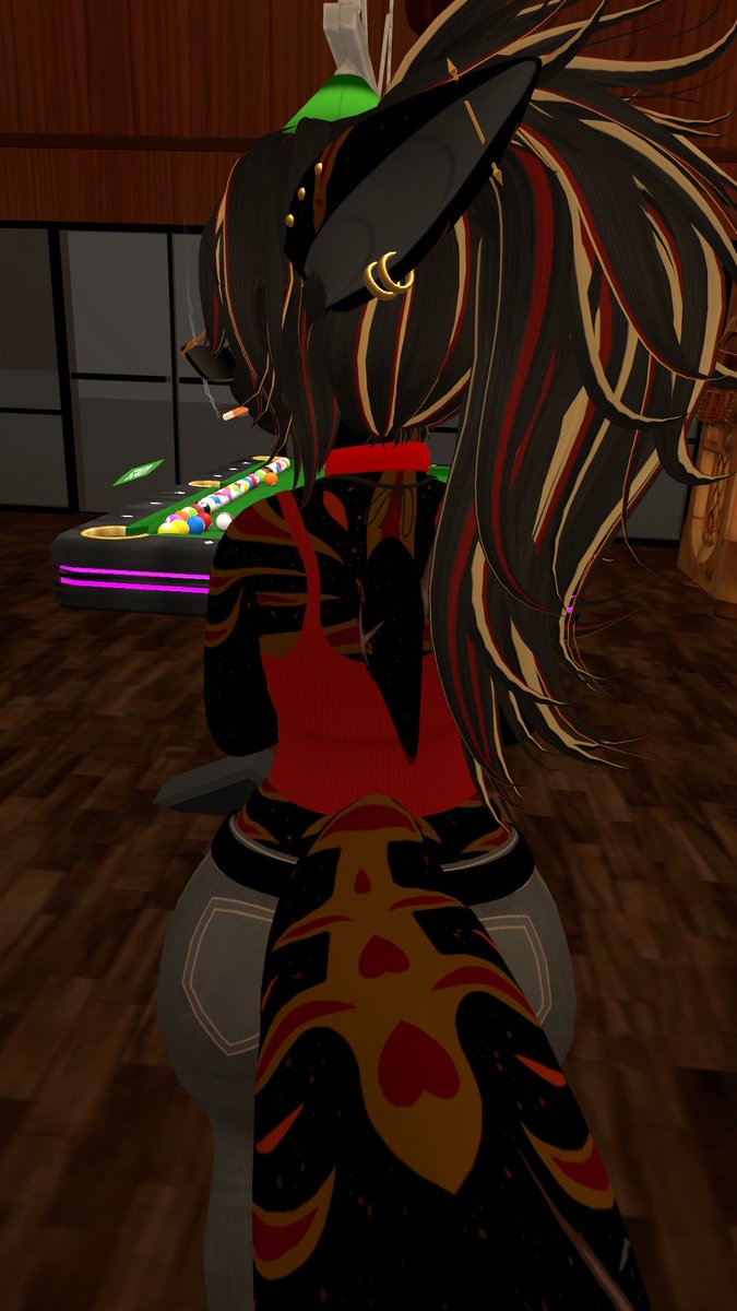 SynisterVr's tweet photo. What are you doing back there? Take a picture it will last longer https://t.co/5ClG8epBgP