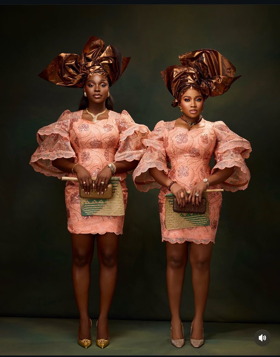 ib_Ailen's tweet photo. Veekee james and tomike adeoye serving Nigeria vintage glamour for Hilda baci sister’s traditional marriage😍
They ate this look😍❤️💯 https://t.co/mnIGk9rXKS
