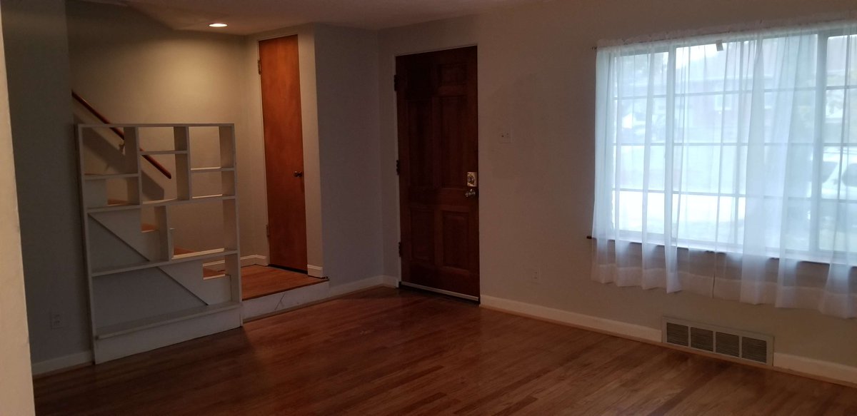 MO_TX_REALTOR's tweet photo. New Listing: 6914 Willow Wood Dr, St Louis. Two-story brick home with 3 beds, 1 bath &amp; 1,407 sq ft. $120,000. Schedule a showing! #NewListing
https://t.co/CYXL0EHzKm https://t.co/qN4ttyVWOU
