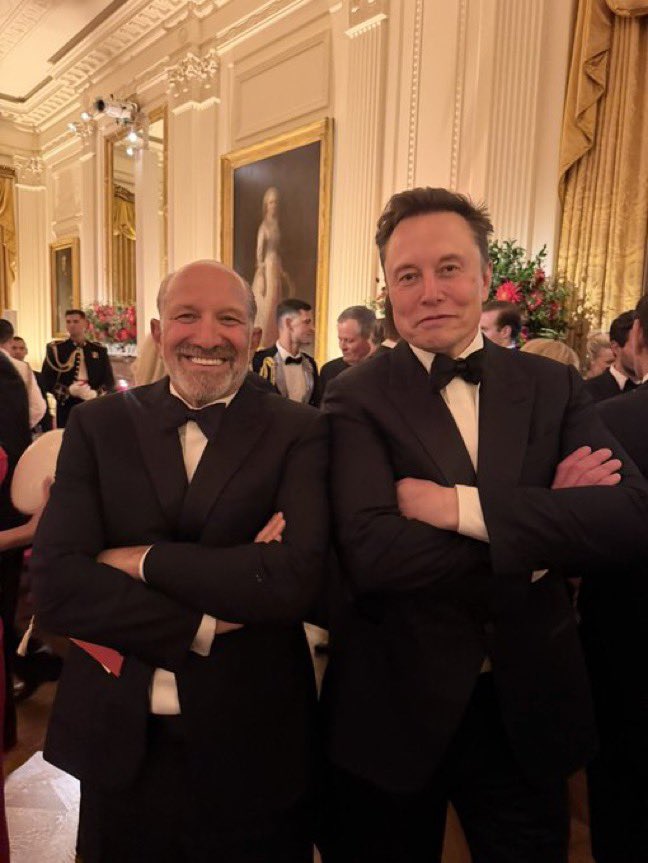 Quadcarl's tweet photo. Both of these guys lied about their friendship with Jeffrey Epstein and less than a year later we learned that they both hung out on his island.

It’s weird nobody talks about that anymore. https://t.co/QcrT7SzpwO