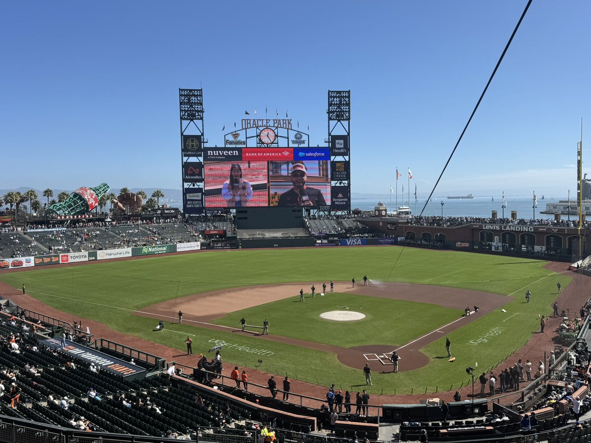 TimNeverett's tweet photo. Beautiful Saturday afternoon by the Bay. 

Join Rick Monday & me for @Dodgers vs. @SFGiants.  Pregame on NOW first pitch at 1:05 PT on @AM570LASports & the #Dodgers Audio Network.  

Game 161 with one to play tomorrow at noon.  

Appreciate you listening and your comments all season.