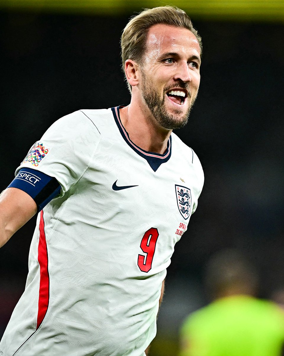 brfootball's tweet photo. Anthony Gordon and Harry Kane turn it around in four minutes for the lead against Spain 😤 https://t.co/Mnkg5Ipmpx