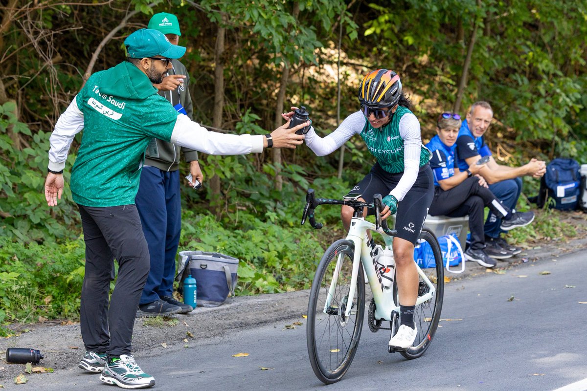 Saudi_Cycling's tweet photo. مشاعل الحازمي.. تخوض منافسات بطولة العالم 🇸🇦

بطولة العالم – طريق ✨
🇨🇦 | مونتريال - كندا
 #Montréal2026  #SaudiCycling https://t.co/mZRtJNVUrv