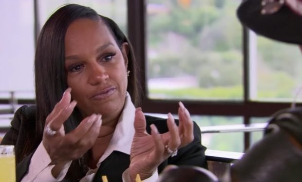 iammskye1's tweet photo. Okay. I can give this my all now.

- Shaquille and Deborah are IT.
-Amir is my sweet baby boy
-Rasheeda steals every scene she’s in
-Whitley and Dwayne are still mother and father
-Kimberly Reese still a baddie
-Freddie still crazy and Ron still messy
-Kojo and Rasheeda in 5
-Hazel is a burst of energy.
-Bryon is a whole ass hater 

LOVE THIS MESSY SHIT! #AdifferentWorld