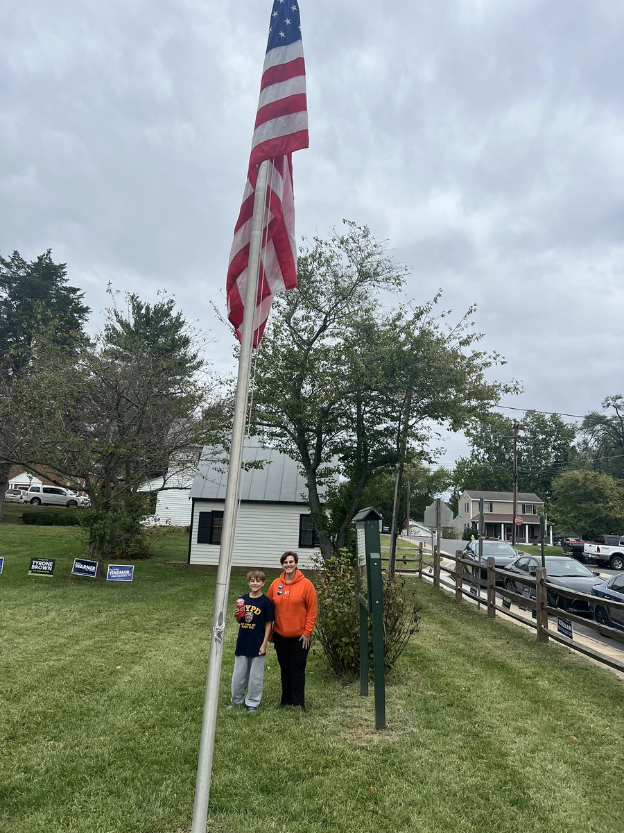 jfsargent3's tweet photo. We love Dumfries and Mayor Derrick Wood! https://t.co/1mjKNEbkWq