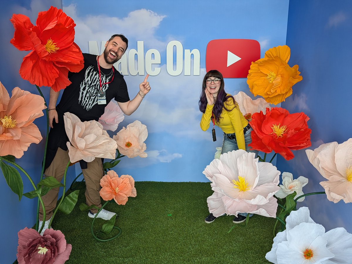EvanAndKatelyn's tweet photo. Had a great time at #MadeOnYouTube! Got to see friends, meet new people, and Katelyn got to have her favorite boba. Thanks @YouTube for having us be a part of it! #YouTubePaidTravel https://t.co/PqPN7lMmlK