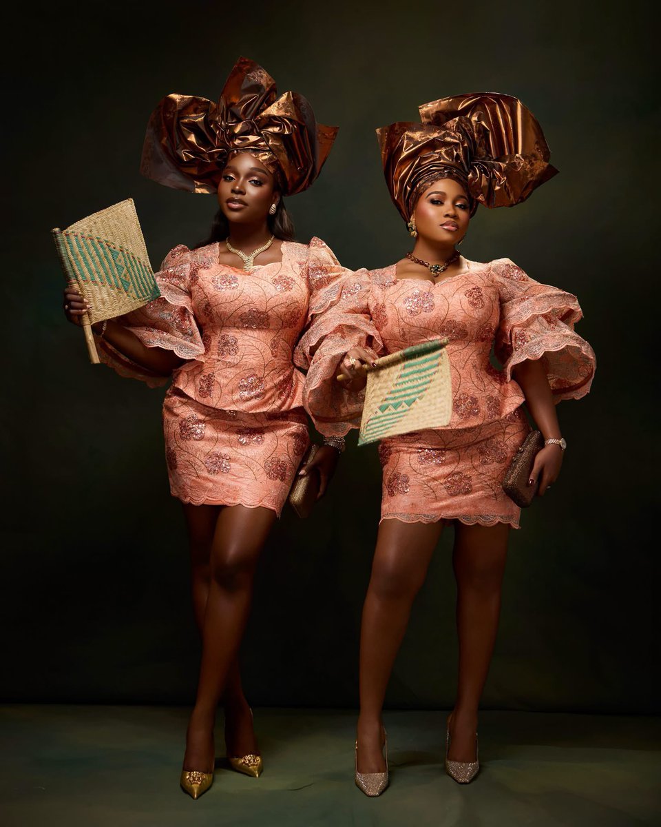 Emygram234's tweet photo. Veekee James and co serving tradition with a modern twist..culture never looked this good.

They both ateeee!!!! https://t.co/oSi9KrvuK9
