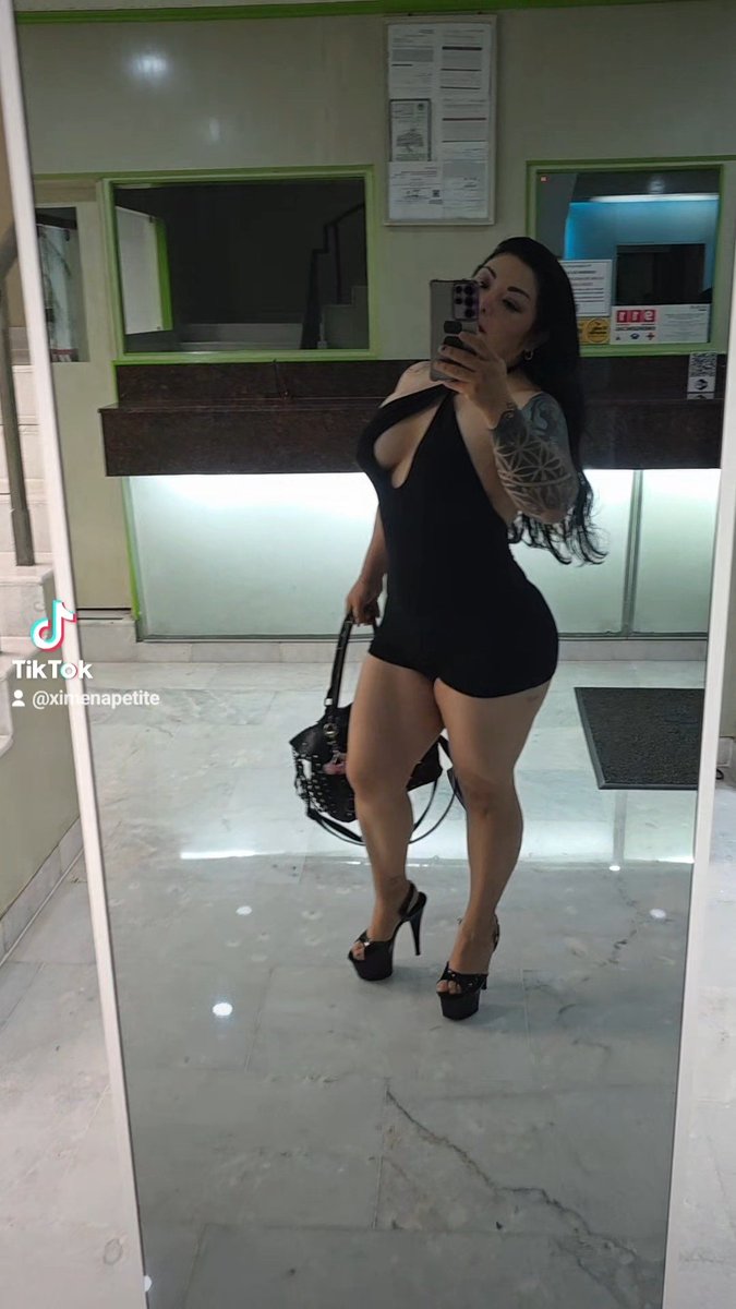 DominaShamanta's tweet photo. #love #sexy #maestra #neni https://t.co/c6A7nLBAba