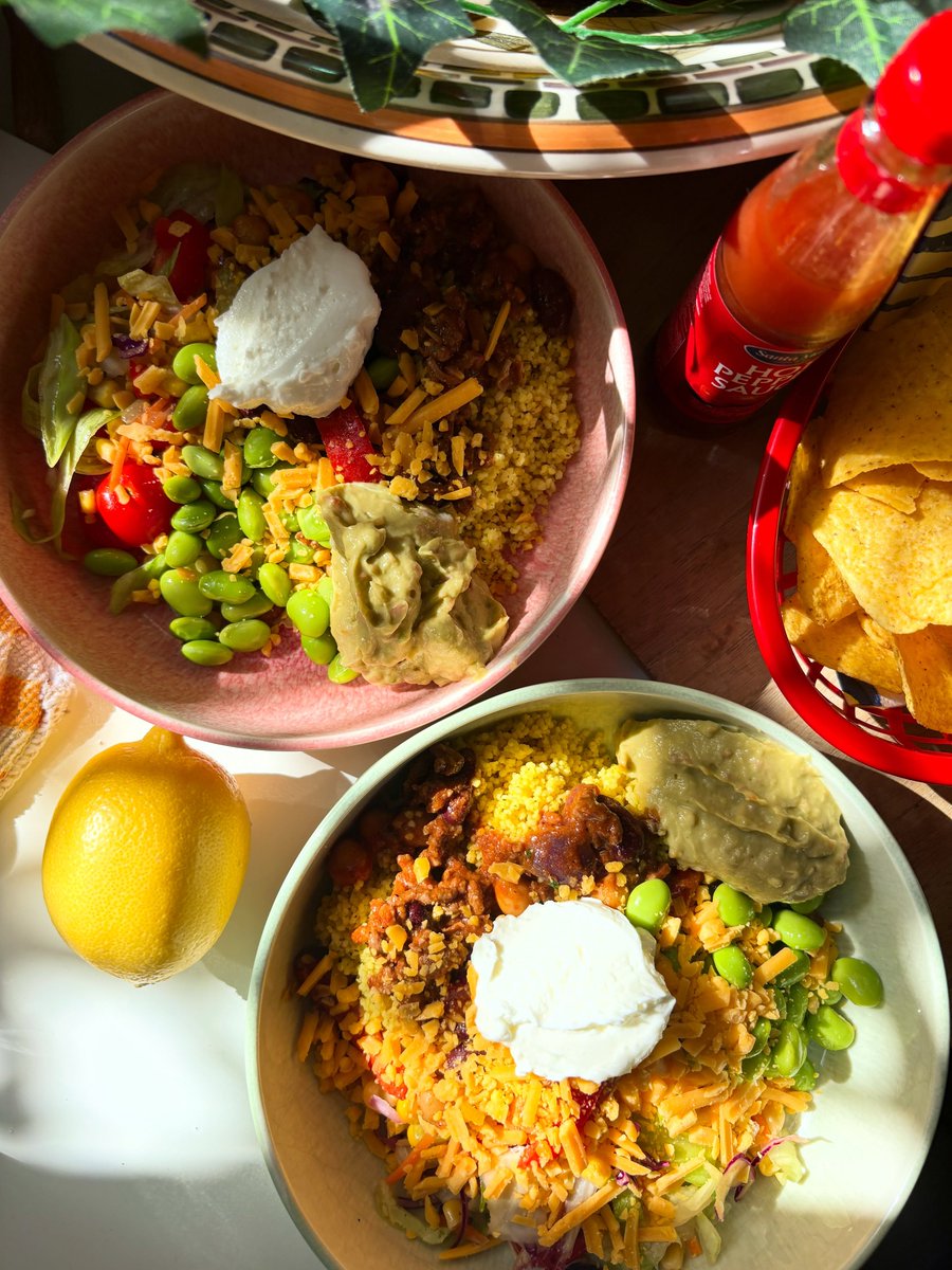 sofialee5n4shq0's tweet photo. Summer Mexican Salad

On warm summer days, I love fresh flavors. This Mexican salad consists of several simple components, so everyone can assemble their own bowl—ideal for families with children. Prepare couscous with masala spices, salt, dried https://t.co/rTUMo3EwkU