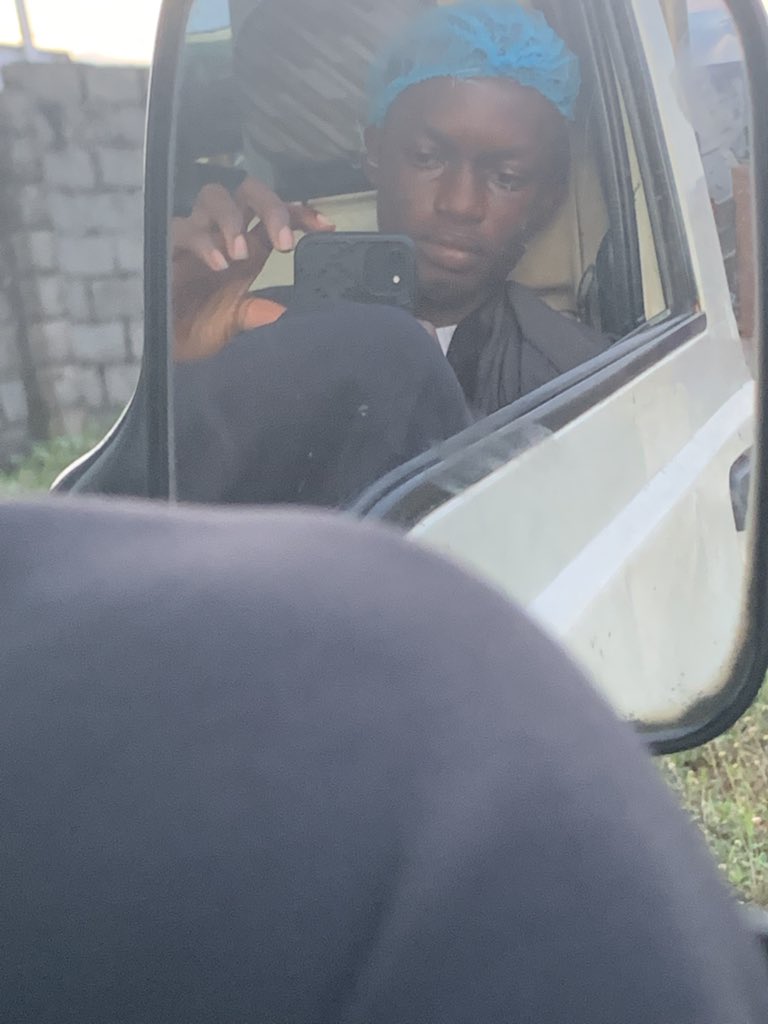 lati_inlagos's tweet photo. Got paid in USD🤭🥹…..send me your aza https://t.co/i8GmJxFYc6