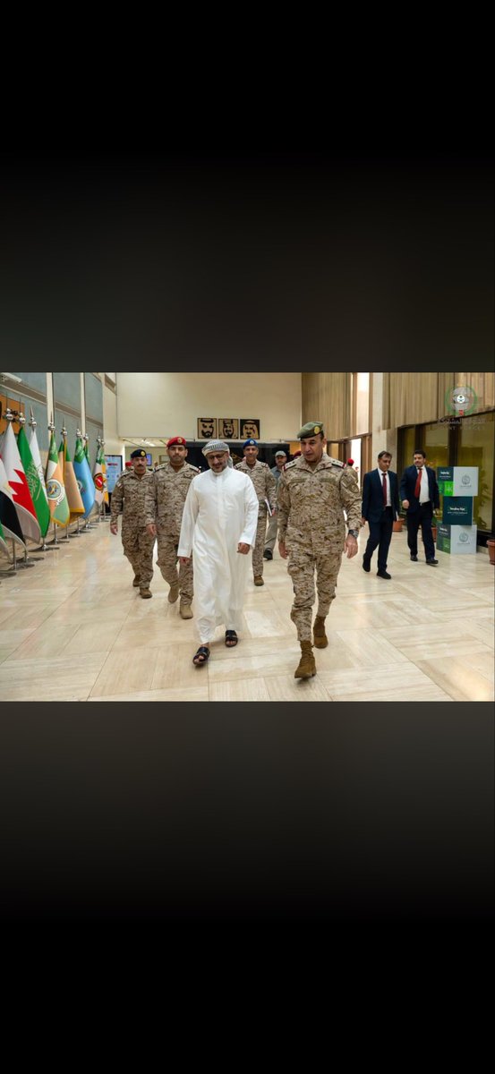 jml2011ye1's tweet photo. تقول عني  عفاشي او يهودي الي تقول هاذه موجود شرعيه في هاذه ما هو موجود شرعيه ما في #مارب_عصية #اليمن_الآن https://t.co/9D4RGJwafh