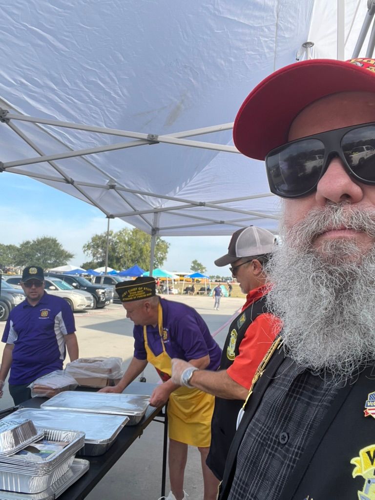 WiseCrackWS's tweet photo. WCWS teamed up with VFW Post 12223 through our Good Neighbor Program to support the Montgomery HS MCJROTC Raider Challenge today.
Road guard duty, hot grills, and a great day supporting some outstanding young people. 🇺🇸
#MCJROTC #VFW #WisecrackWarriors https://t.co/poyutd2iPF