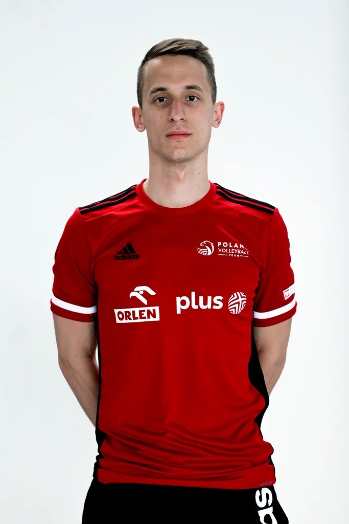 ProgramoSiatce's tweet photo. Marcin ,,sokole oko" Nowakowski ❗️❗️
Bez niego nie byłoby pierwszego seta dla Polski! 🇵🇱
 #EuroVolleyM #gangłysego https://t.co/UfyWBcZNJZ