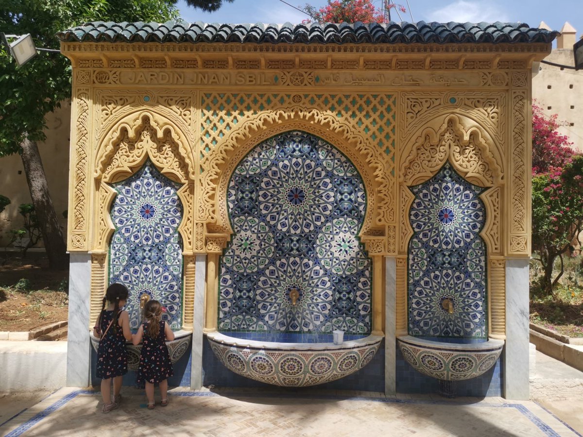 hrabche3el212's tweet photo. Les algériens c'est soi ils disent c'est algérien, soit ils disent andalou histoire que jamais le Maroc ne soit citer.
 
Sans raison j'ai envie de mettre quelques réalisations architectural marocaine: https://t.co/FO4h7An7sx