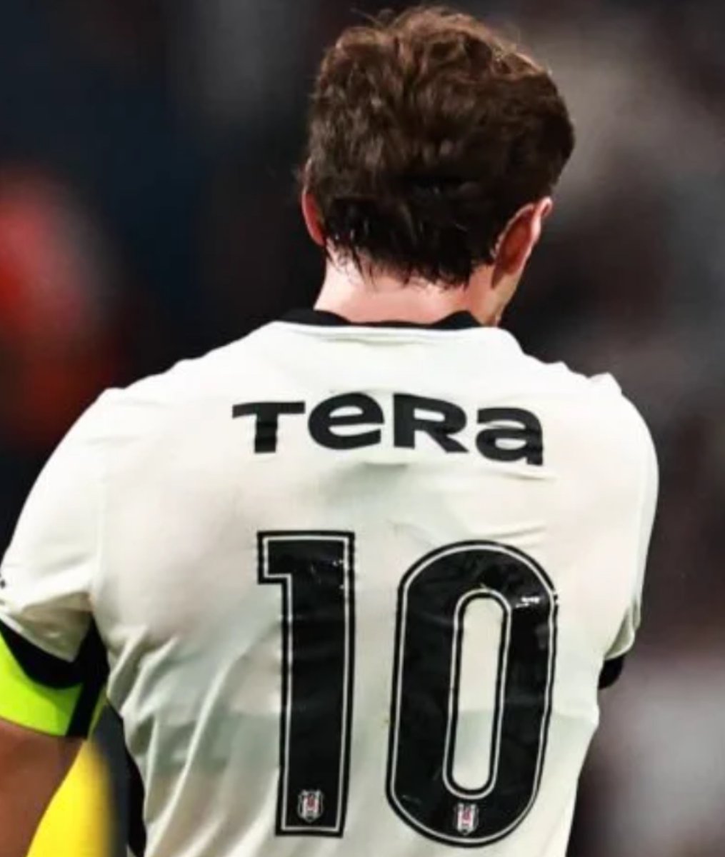 GsCommandos's tweet photo. Galatasaray TFF onayı ile sadece 1 maçta meritking reklamı aldı diye beynimizi silkenler , tera yatırım ile ilgili yaşanan skandallara rağmen bjk hala tera reklamını formasında taşımaya devam ediyor .

Ferhat Çatlı sarallar #yeterartık
Lastiklerin #AdanaEmniyeti
Vanlı Kara Haydar ak partili #SitikolinYalanı iletişim başkanlığı Orhan okulu #MercanKöşk #FonMağdurlarıAçıklamaBekliyor