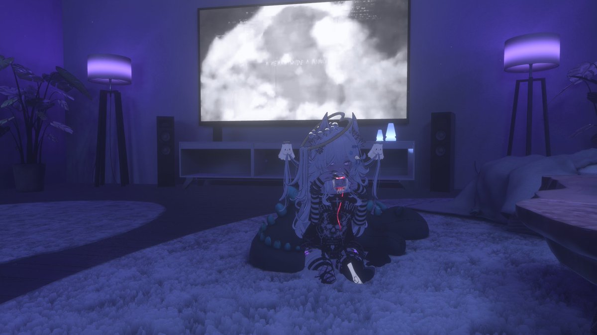 juniax_xd's tweet photo. She’s like a vampire, she sneaks up and drinks blood; she has her own cage and is kept there as punishment. #vrchat #vrchatselfies❤️ #game #friendly #crazypeople https://t.co/m6FkQU1L5R