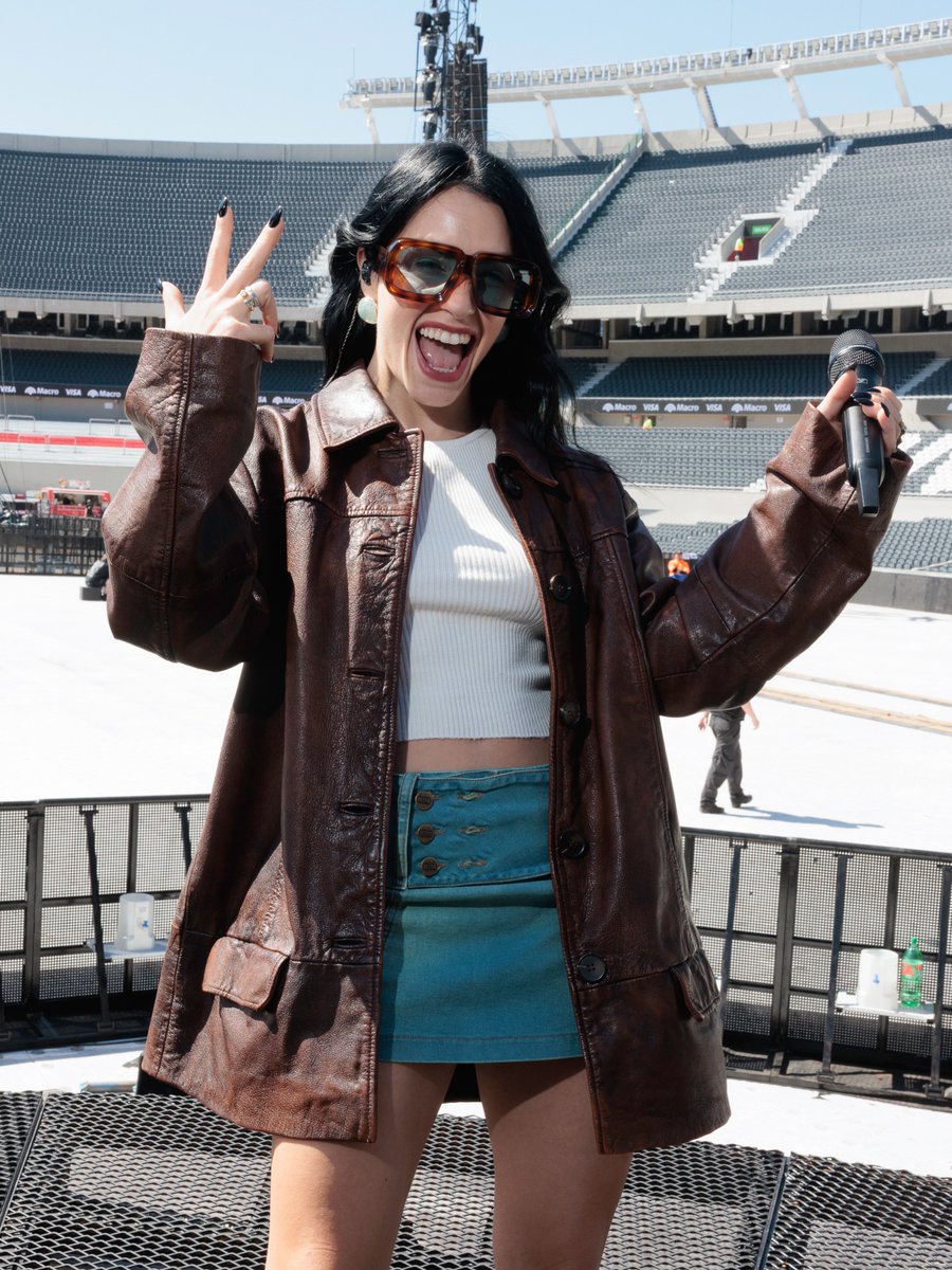 liaxespos's tweet photo. ASI LUCE UNA VERDADERA POPSTAR ANTES DE HACER HISTORIA UNA VEZ MAS https://t.co/hvnFqFp6gh