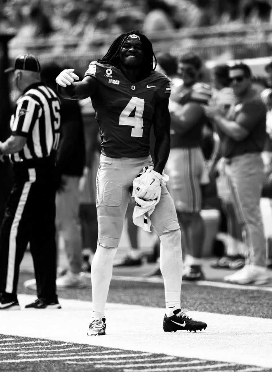 BarstoolOSU's tweet photo. Jeremiah Smith Today:

⚡️12 Receptions 
⚡️217 Yards
⚡️4 Touchdowns 

Heisman @Jermiah_Smith1 https://t.co/Mrj1gz5z7y