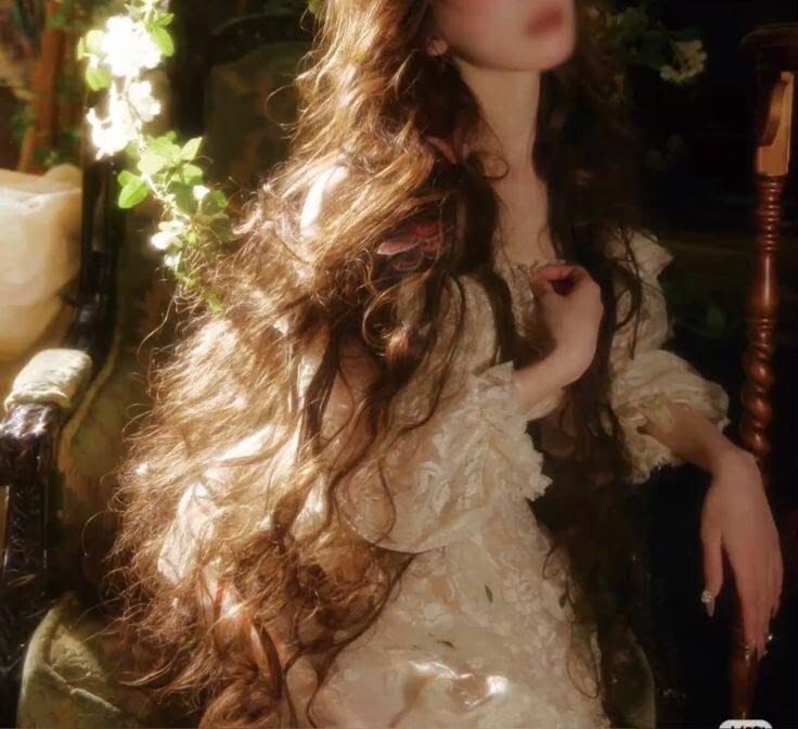 ArynYelena43235's tweet photo. Elia Martell 

#EliaMartell https://t.co/0ofRAui77P