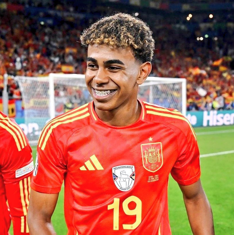 CristianoXtra_'s tweet photo. 🚨 Goals in 2026:

Cristiano Ronaldo: 30
Lamine Yamal: 26

One is called finished and the other is Ballon D’OR favourite. https://t.co/7AHCHkahCi