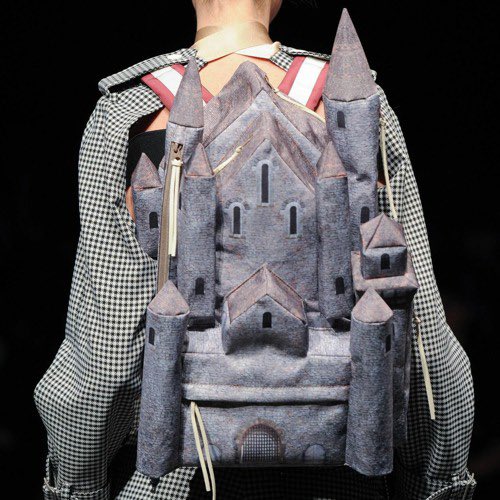 freebillin's tweet photo. Kai Cenat wearing Undercover SS16 “Evil Clown” Castle Backpack (2026). https://t.co/bXPpiYg4Fk