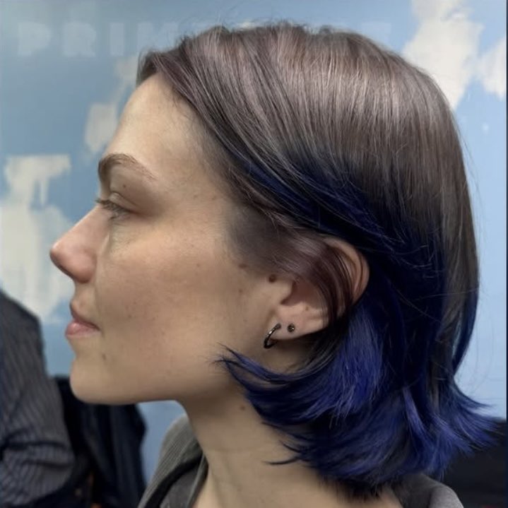 sourcebridgers's tweet photo. Phoebe’s hair details for Primetime 💜 https://t.co/ukBcLOdrUc