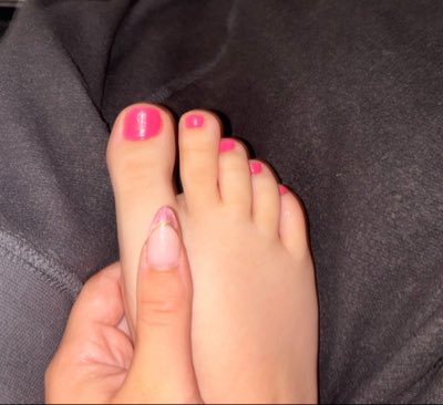 floralfeetsss's tweet photo. #Neednewbuyers https://t.co/vLEENUX6HL