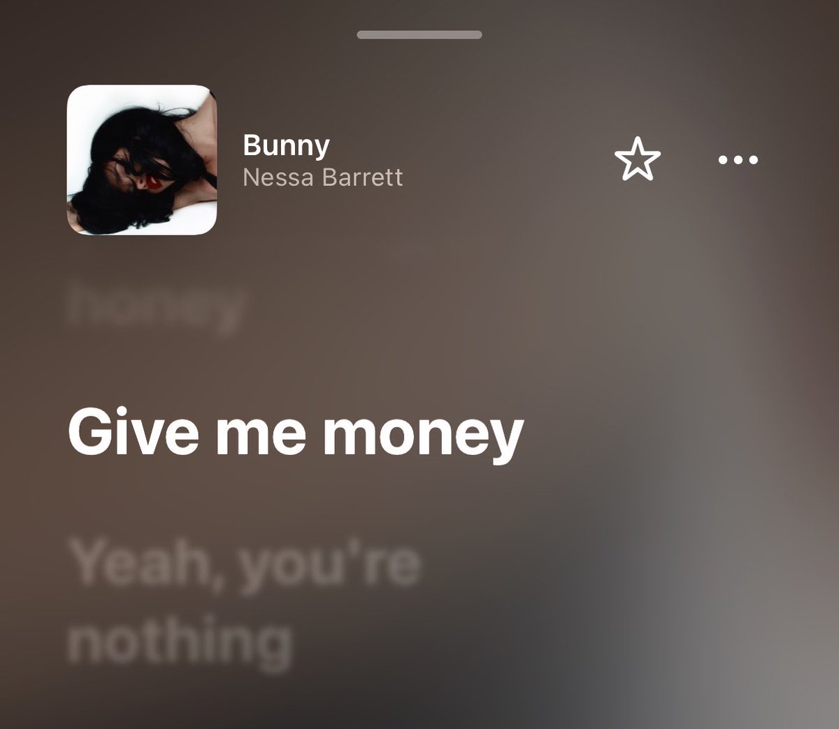 bluev4lentine's tweet photo. someone give her some money please https://t.co/tJCYprAhod