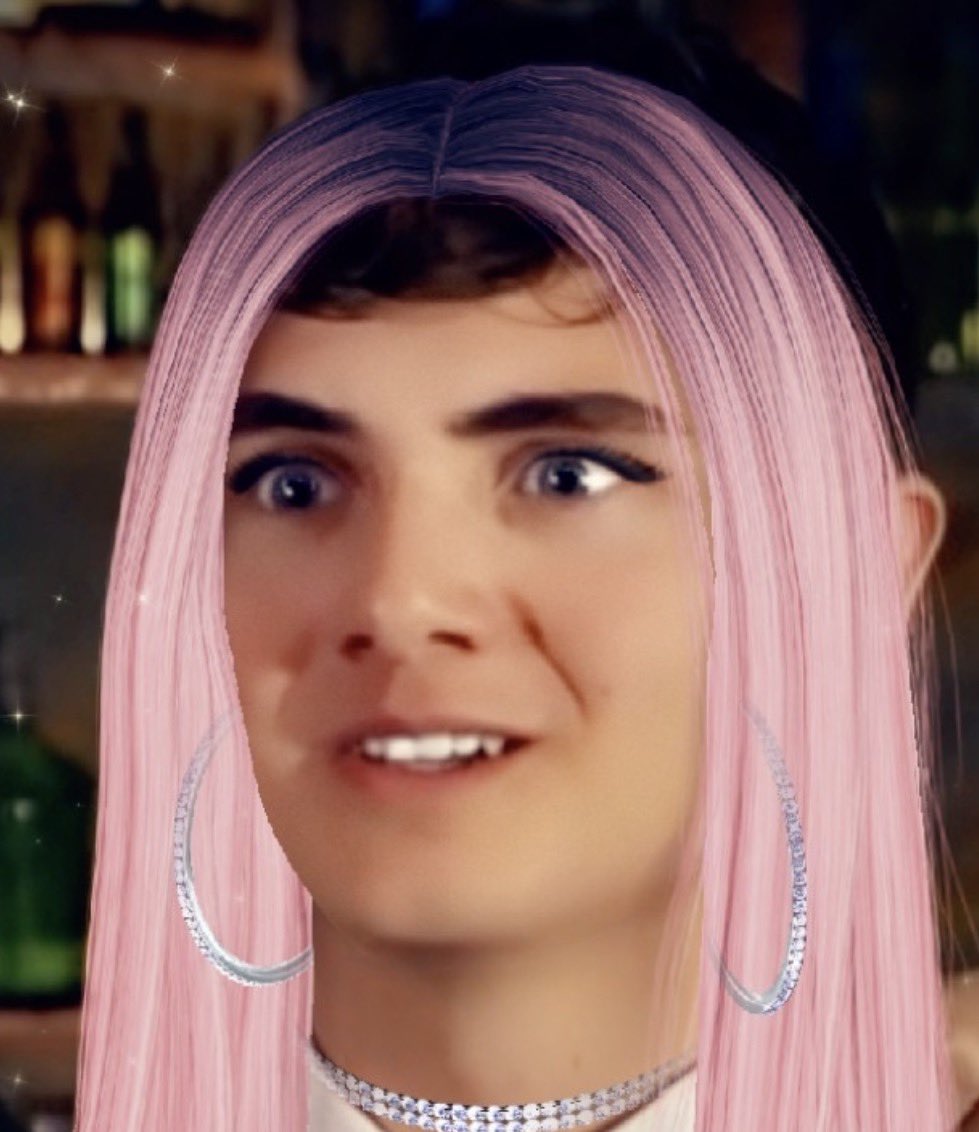 taylormichaeli's tweet photo. Omg i made this picture of my brother @JJOsborne__ aha lol🤣🤣 https://t.co/aio2qhzuy2