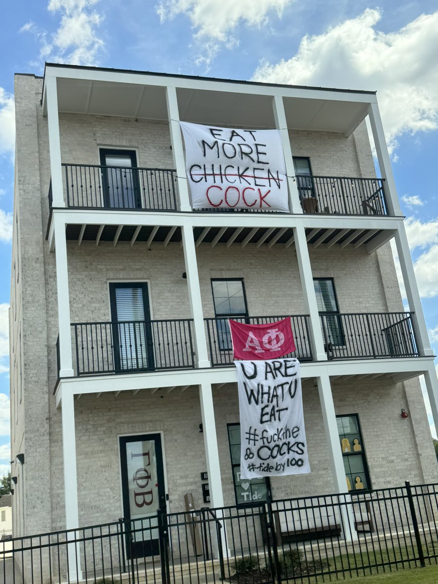 hetolson's tweet photo. So do they eat cock or not ?? Signs are kinda contradicting… #fuckbama #gococks https://t.co/rOg132lqeJ
