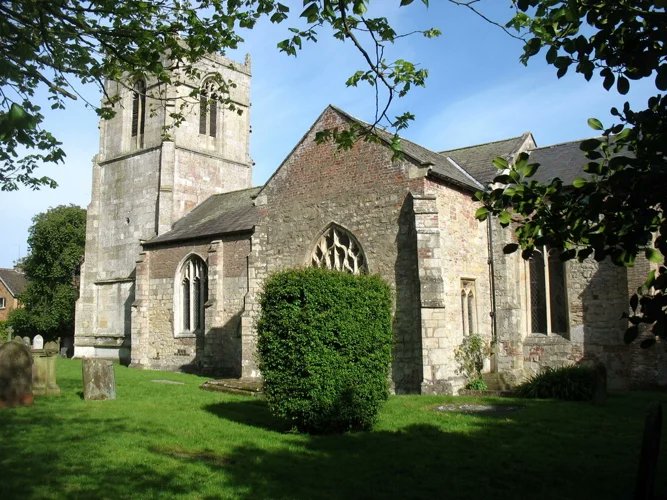 ForrestMark's tweet photo. In appreciation of last night's stunning Harvest Moon Sunday Breakfast recalls being marched (in pairs) from primary school to this village church from the age of 5 onwards. I've music for Harvest Festivals and more @BBCRadio3 6.30am to 9am https://t.co/EUDN7x4d2O