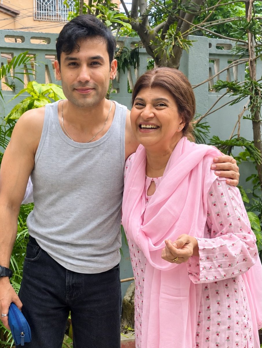 jamessanchezsm4's tweet photo. It’s an honor to share the screen with such a remarkable actress and beautiful person. Playing her son has been a wonderful learning experience and a true masterclass in acting. Grateful for every moment and lesson. Sending you prayers. https://t.co/VSuRxPCWU1