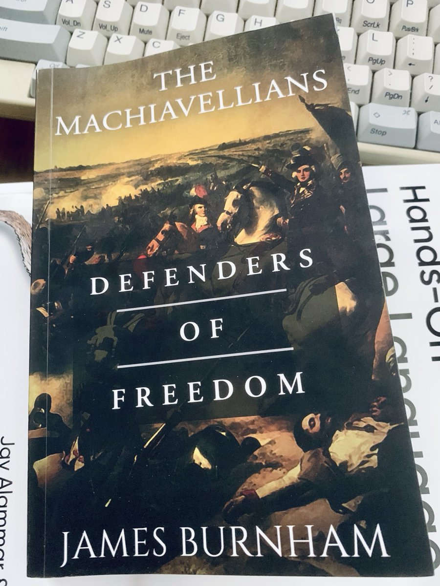 Zen_with_AI's tweet photo. 今天读到的：君主制比民主制度更适合！
—
今天读了这本书：James Burnham 的《The Machiavellians》（1943）。
核心概念是，所有社会都是少数人统治，"民主"只是统治术的包装。 对于大多数社会 ，君主制可能很适合。因为民主制度的难以实现和统治阶级的腐化。

这本书集成了 Mosca、Michels、Pareto 的精英理论：寡头铁律、精英循环。Burnham 的论点很妙 ， 这些马基雅维利主义者才是自由真正的捍卫者，因为只有看穿权力真相的人，才守得住自由。

----

Michels 的寡头铁律：任何组织，哪怕为民主而建，最终都会落入少数人手里。八十年前的书，读起来像在写昨天。