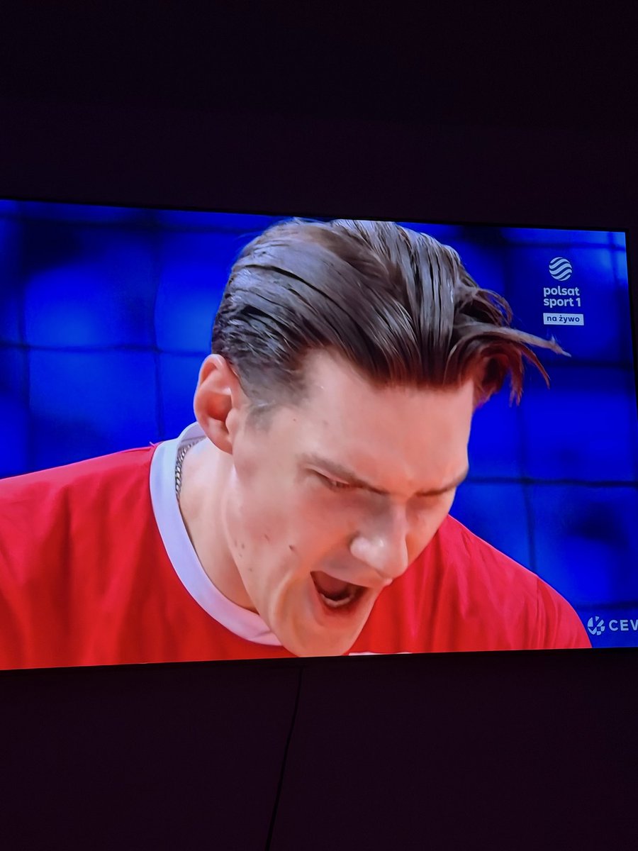 cvskko's tweet photo. is it hot in here? are you hot? i meannnn
#gangłysego https://t.co/8fjzH6CVHW
