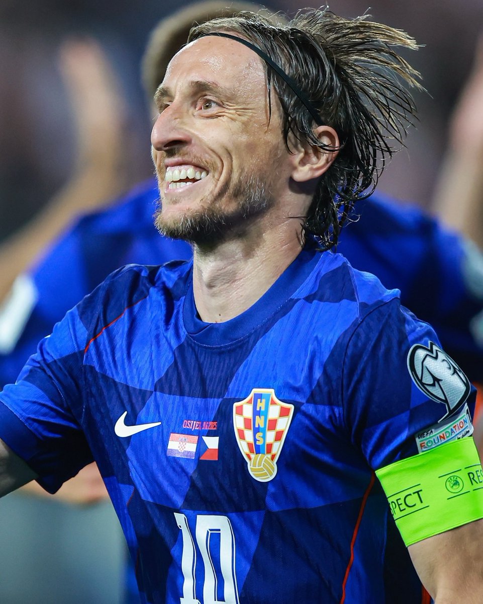 MadridXtra's tweet photo. Luka Modrić scores for Croatia!

Immortal! 😍🤍🇭🇷 https://t.co/WOHDoOTKYV