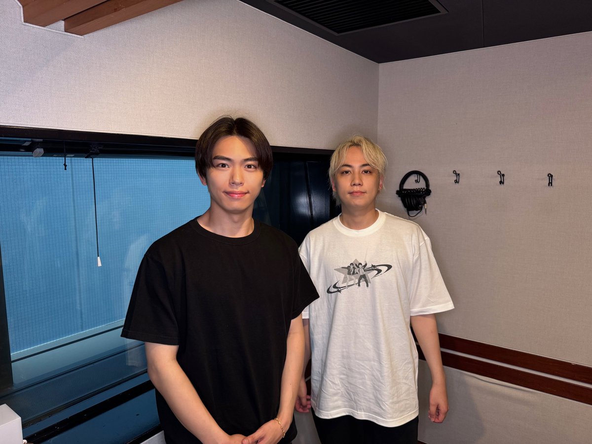 7mpickup_tfm's tweet photo. 今日の担当：影山拓也＆横原悠毅❤💜

「IMP.の #IMPickup」今日も放送！📡
9月30日、今日はなんの日でしょう？？

#影山拓也 #横原悠毅 がピックアップ☑️
今日は交通安全を改めて見直す日です！
みなさん、今日を機に考えてみてね。

📻https://t.co/nUbsby26kn

#IMP. @_7mp_official_ #TOKYOFM #JFN横原悠毅