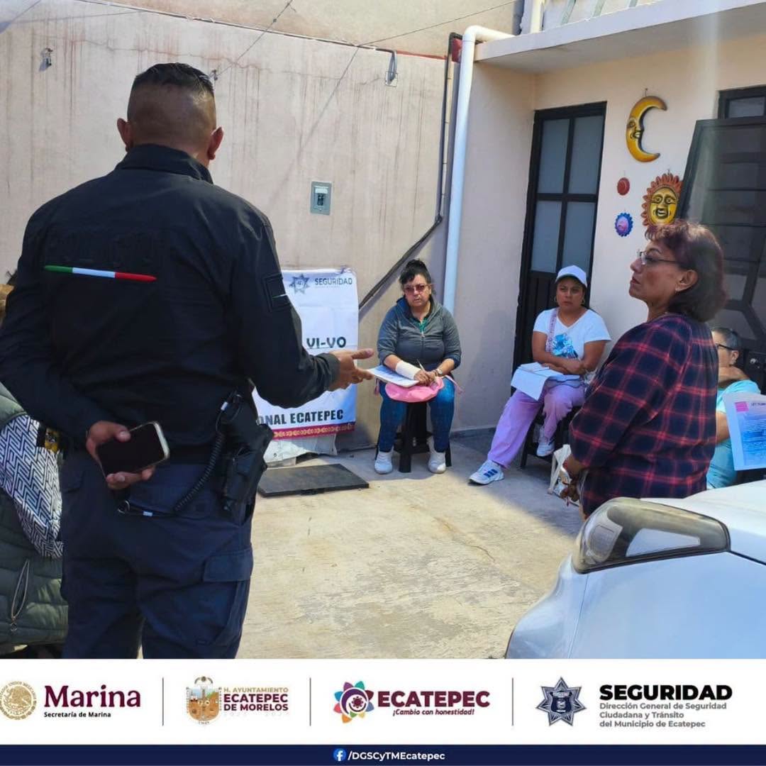 SeguridadEcatep's tweet photo. 𝗙𝗼𝗿𝘁𝗮𝗹𝗲𝗰𝗲𝗺𝗼𝘀 𝗹𝗮 𝗽𝗿𝗲𝘃𝗲𝗻𝗰𝗶ó𝗻 𝗰𝗼𝗻 𝗷𝘂𝗻𝘁𝗮 𝘃𝗲𝗰𝗶𝗻𝗮𝗹 | 𝗦𝗲𝗰𝘁𝗼𝗿 𝟭𝟳
Lee la nota completa aquí:🔗https://t.co/hNcUbdvCO5

#EcatepecCambioQueSeSiente #ElCambioSeSiente #AzucenaCumple #Ecatepec #SeguridadParaTodasYTodos #PolicíaDeEcatepec https://t.co/UdR86dulrd