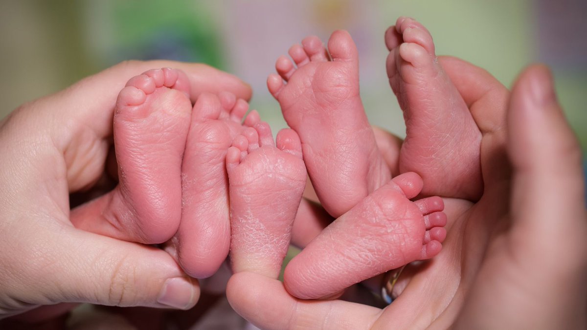 ListinDiario's tweet photo. #LaRepúblicaLD | Padres de trillizos solicitan ayuda para gastos clínicos de sus hijos prematuros en UCI

🔗https://t.co/OV4TIRV5Qq

#ListínDiario https://t.co/LtZQCBHsmK
