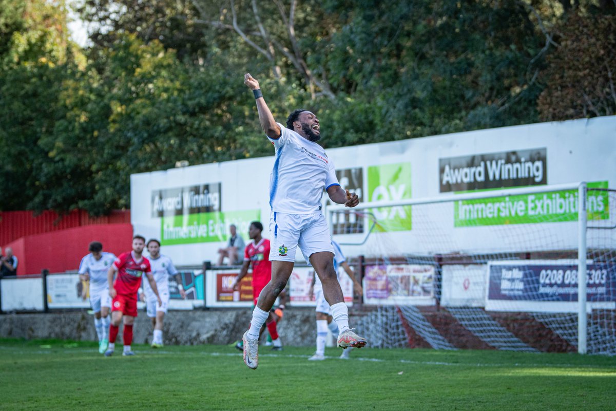 GRTPhotography's tweet photo. @HanworthVillaFC @TheCurfews @SouthernLeague1 @garyabs @drfc_official @Argyle @CarshaltonA_FC @EmiratesFACup @surreyfa @MalvernTown1946 @CPFCAcademy @FulhamAcademy 2026/27 Season Thread - Match 16

@wellingunited 2 vs 2 (p) @TheCurfews 

A cracking FA Trophy match between evenly matched teams, with a superb goal from Wayne Ridgeley in the second half before the Curfews went on to win on penalties. Match album here:

https://t.co/4HfGvEW6j4 https://t.co/fuQlLsTPrJ