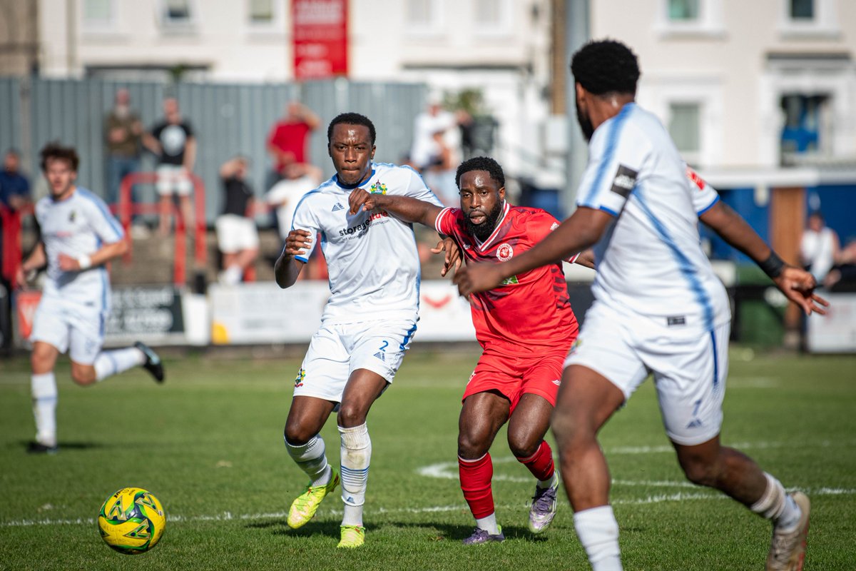 GRTPhotography's tweet photo. @HanworthVillaFC @TheCurfews @SouthernLeague1 @garyabs @drfc_official @Argyle @CarshaltonA_FC @EmiratesFACup @surreyfa @MalvernTown1946 @CPFCAcademy @FulhamAcademy 2026/27 Season Thread - Match 16

@wellingunited 2 vs 2 (p) @TheCurfews 

A cracking FA Trophy match between evenly matched teams, with a superb goal from Wayne Ridgeley in the second half before the Curfews went on to win on penalties. Match album here:

https://t.co/4HfGvEW6j4 https://t.co/fuQlLsTPrJ