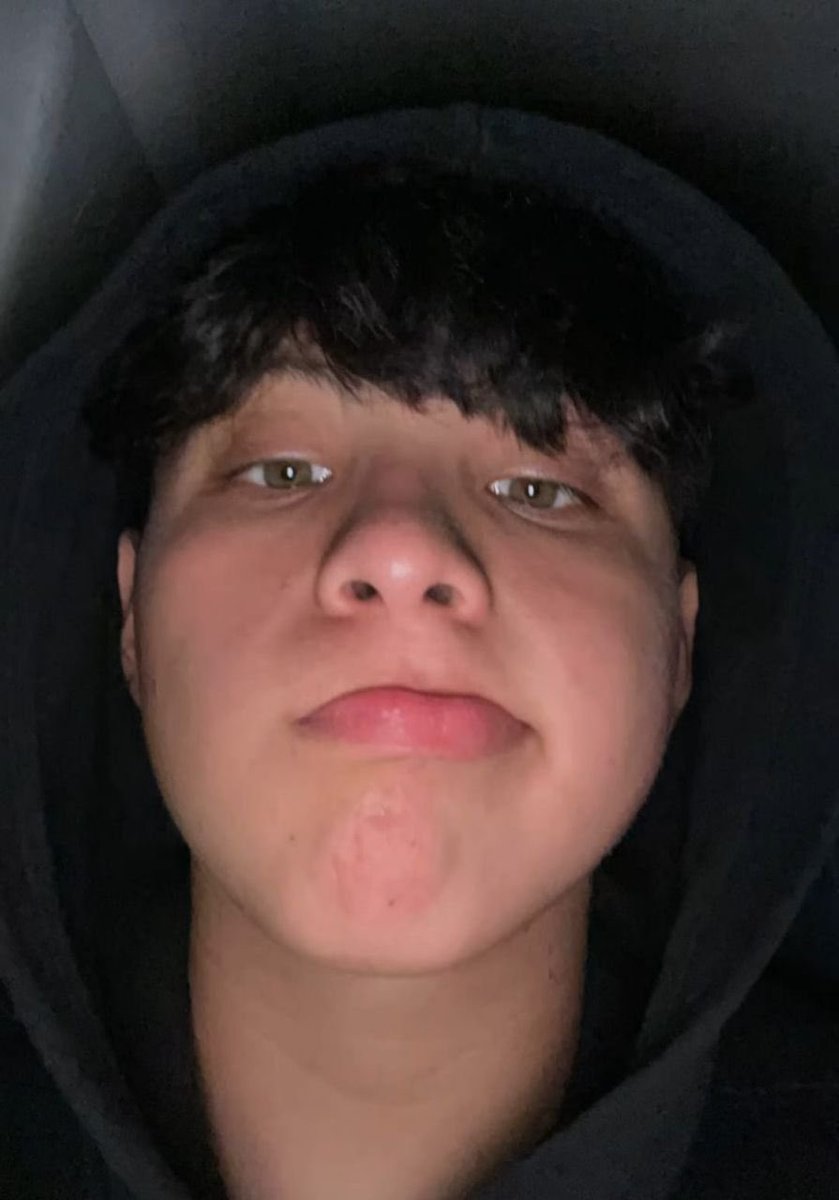 DaniHot2mil's tweet photo. Pues es un aporte 
Y aquí estamos para complacer  a todos ustedes , a ti te gustan #weritos o #Morenitos ??? https://t.co/EkNx7TtSBM