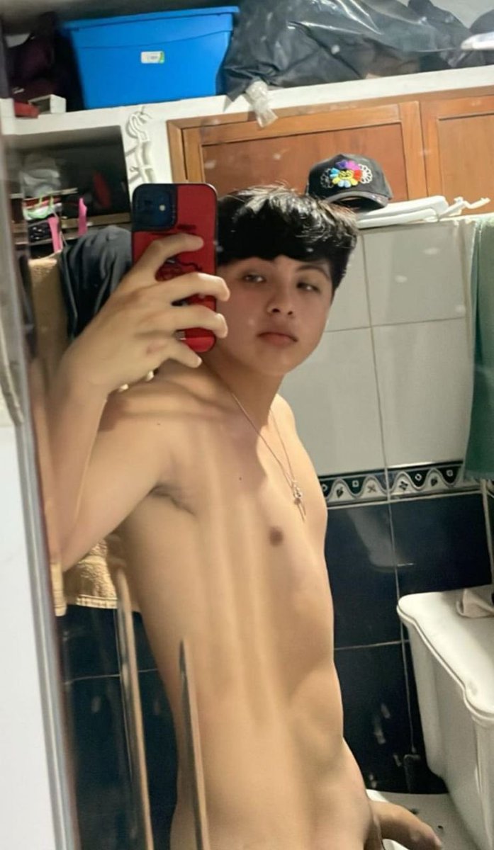 DaniHot2mil's tweet photo. Pues es un aporte 
Y aquí estamos para complacer  a todos ustedes , a ti te gustan #weritos o #Morenitos ??? https://t.co/EkNx7TtSBM