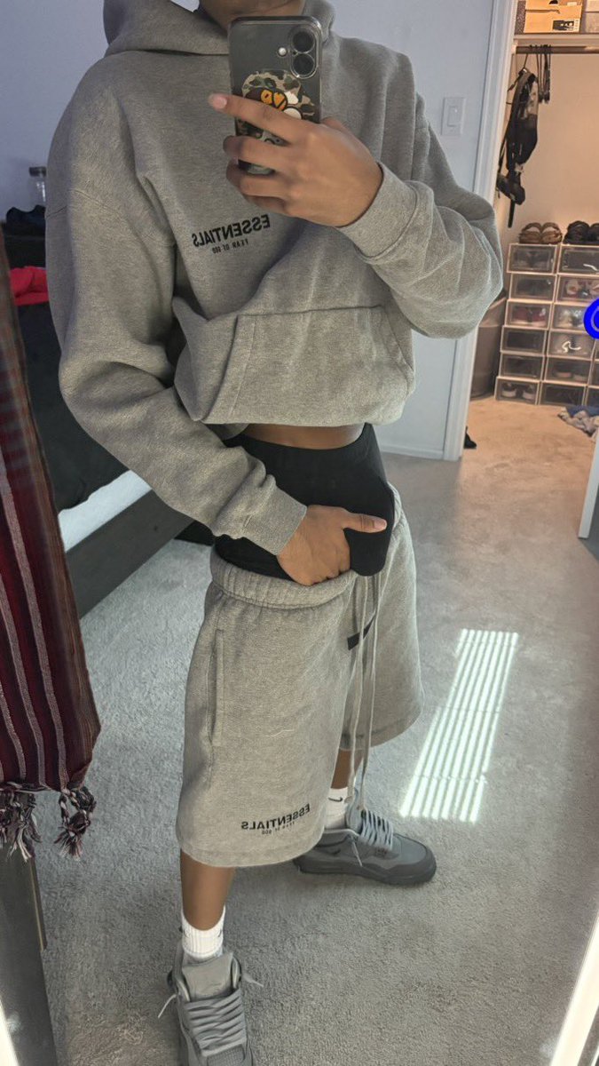 camdablasian's tweet photo. U fw wit my new set😩😩 https://t.co/s4dDgpGY6h