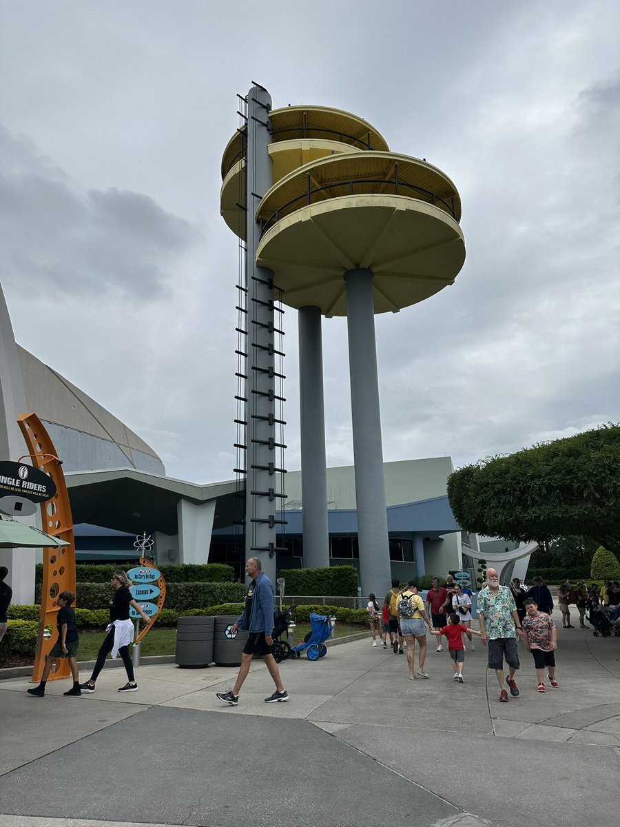 DHPLover's tweet photo. Film No 273 is: Men in Black: International (2019) #UniversalOrlando #MenInBlackAlienAttack https://t.co/VKEFlVSHPb