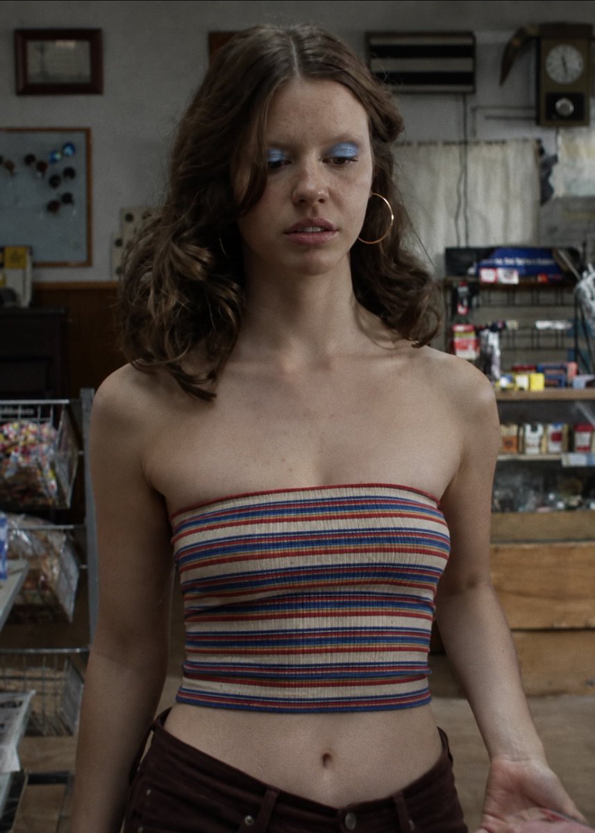 gothfiles's tweet photo. mia goth as maxine minx in ‘x’ https://t.co/2x8MeCyXSB