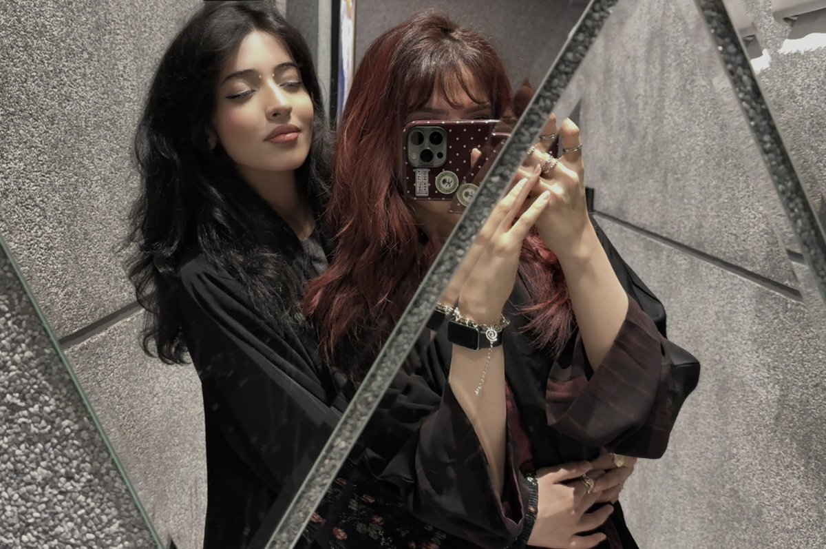 isagittarius9's tweet photo. Life just hits different when I’m with you :( https://t.co/x40lWjOOEs