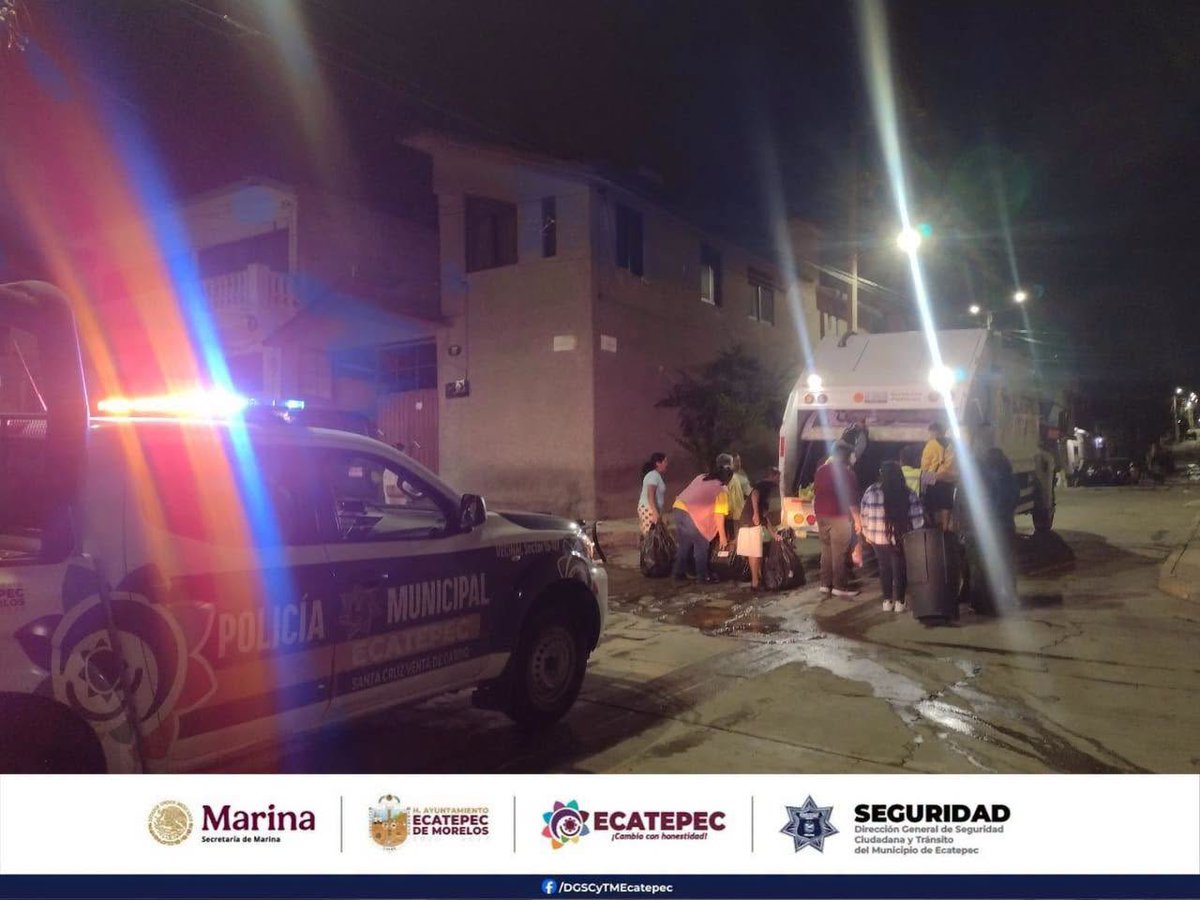 SeguridadEcatep's tweet photo. 𝗔𝗰𝗼𝗺𝗽𝗮ñ𝗮𝗺𝗼𝘀 𝗹𝗮 𝗿𝗲𝗰𝗼𝗹𝗲𝗰𝗰𝗶ó𝗻 𝗻𝗼𝗰𝘁𝘂𝗿𝗻𝗮 𝗱𝗲 𝗿𝗲𝘀𝗶𝗱𝘂𝗼𝘀 𝗲𝗻 𝗖𝗶𝘂𝗱𝗮𝗱 𝗖𝘂𝗮𝘂𝗵𝘁é𝗺𝗼𝗰 | 𝗦𝗲𝗰𝘁𝗼𝗿𝗲𝘀 𝟭𝟰, 𝟭𝟱 𝘆 𝟭𝟭
Lee la nota completa aquí:🔗https://t.co/wf6Bquf4uy

#ElCambioSeSiente #AzucenaCumple #Ecatepec #PolicíaDeEcatepec https://t.co/HZp63q3EX0