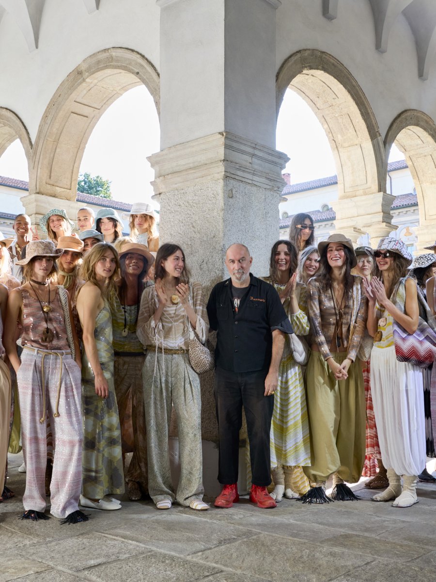 Missoni's tweet photo. The Missoni Spring Summer 2027 finale, with @alberto_caliri.

Relive the show at https://t.co/U9EgHQtlO6

#MissoniSS27 https://t.co/BFA5ONrK8C