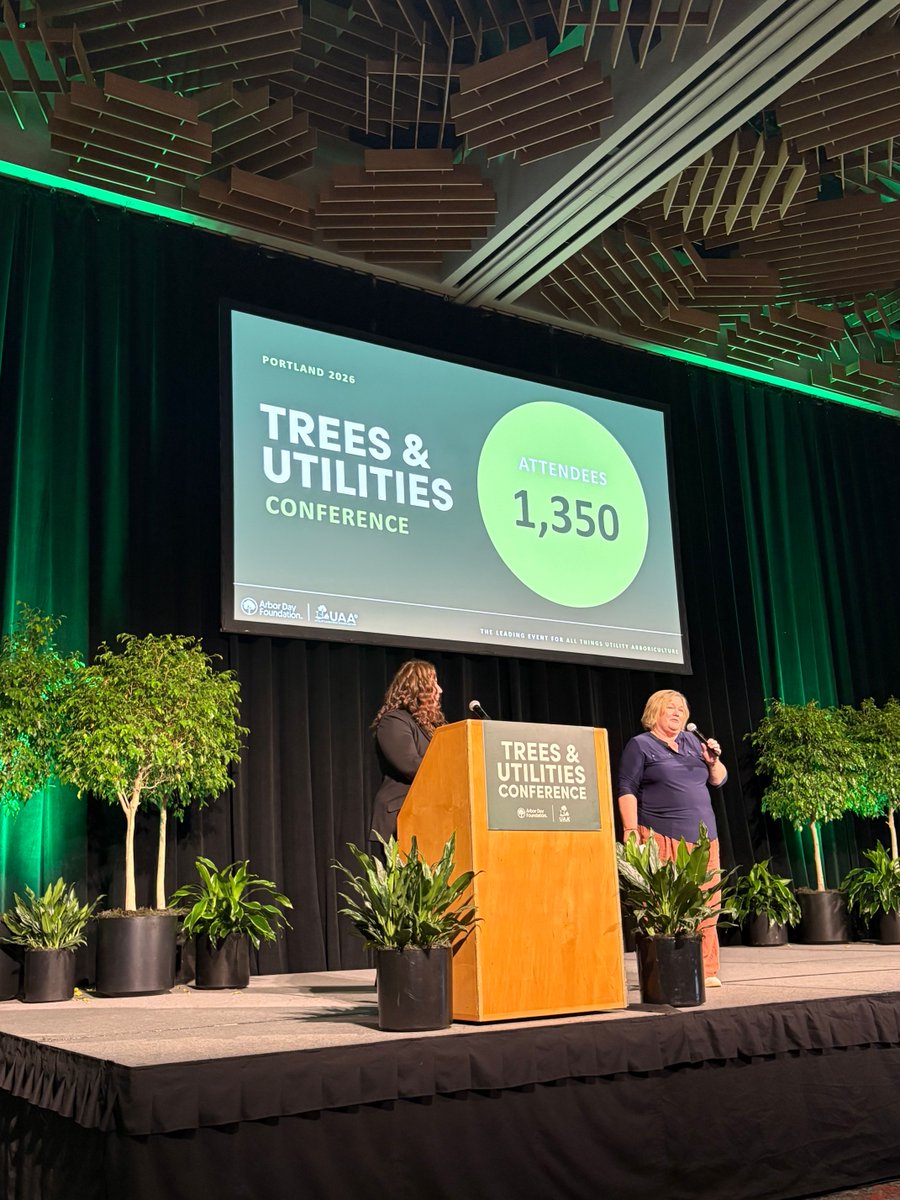 ArboristUtility's tweet photo. The numbers are in: 1,350 attendees joined us at Trees & Utilities this week. The energy, engagement, and connections made throughout the event were second to none. Thanks to all! #TreesAndUtilities #Arboriculture #UtilityForestry #PortlandOR https://t.co/iyswdbV8En