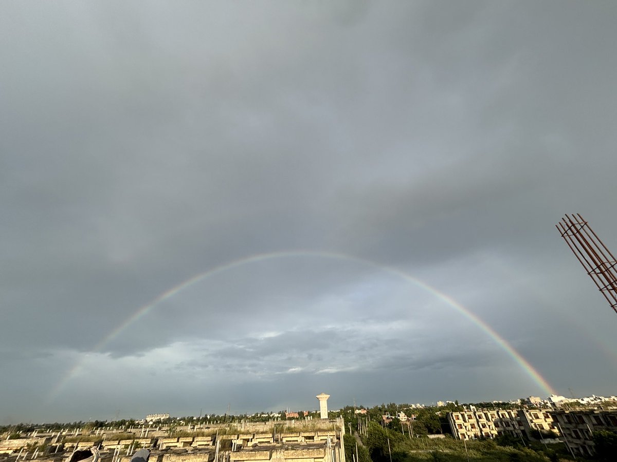sarthakjindal7's tweet photo. Rainbow https://t.co/uBGB1hMRhZ